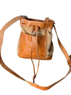 Tan Leather Suede Drawstring Boho Crossbody Bucket Bag Buckle Strap Pocket